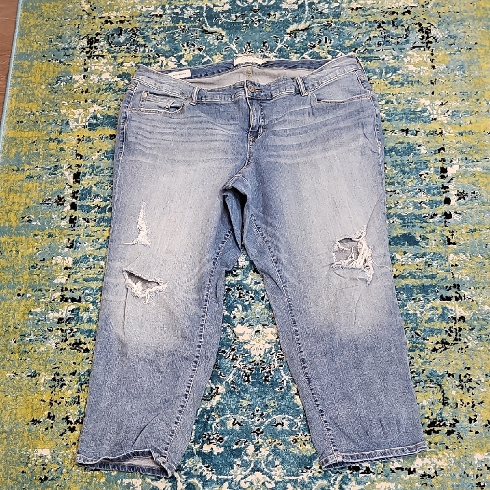 Torrid Size 22 Boyfriend Blue Ankle Cropped Distressed Jeans